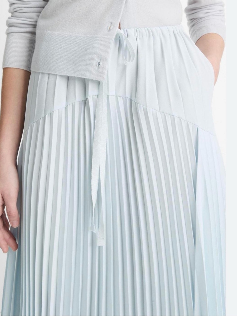 NWT Vince Pleated Midi Skirt in Light Blue with pockets Retails $448 Size XL - Picture 3 of 10